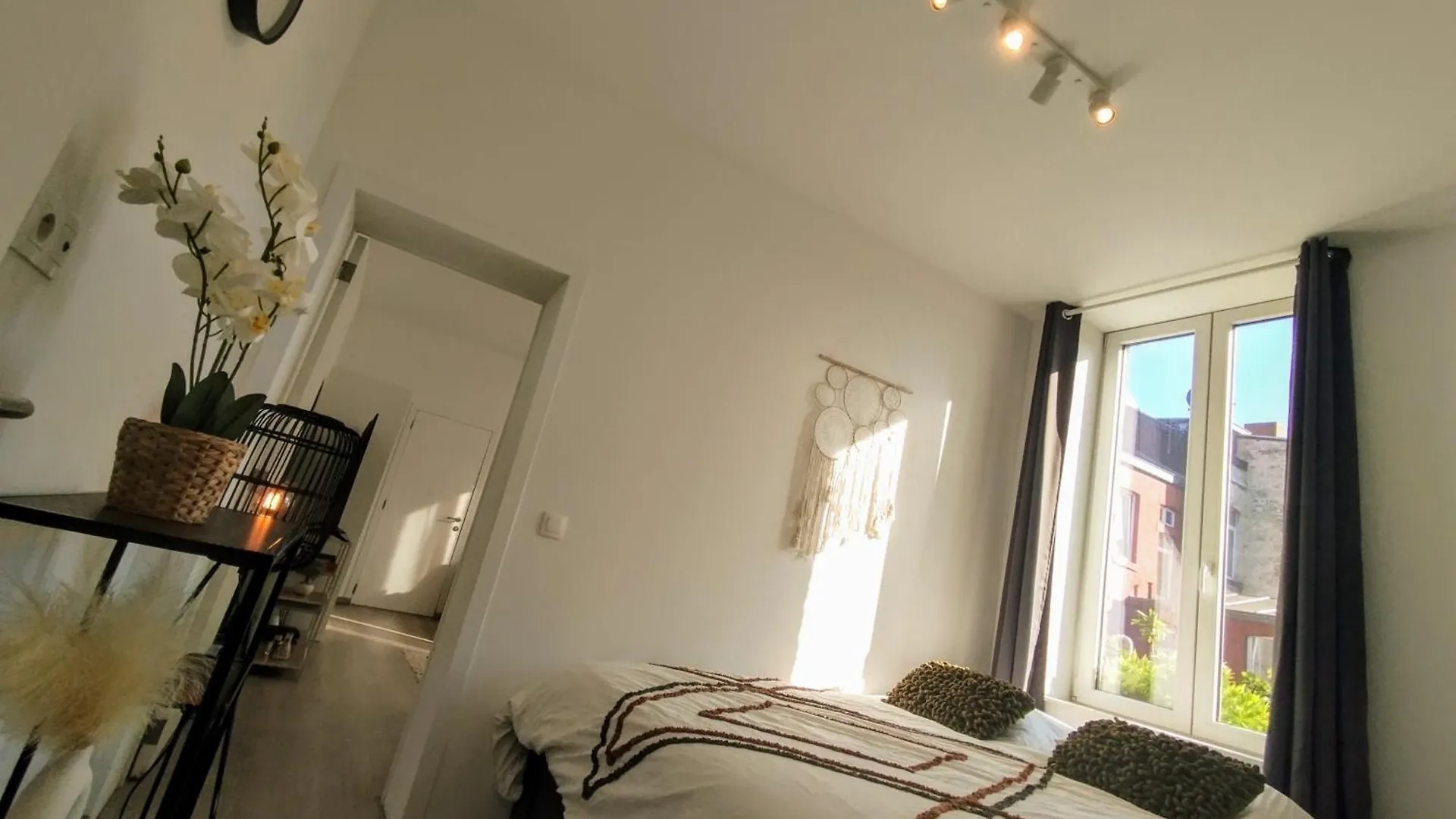 Casa Lume - Queen Bed & Bohemian Spirit Liege 0*,  Belgium