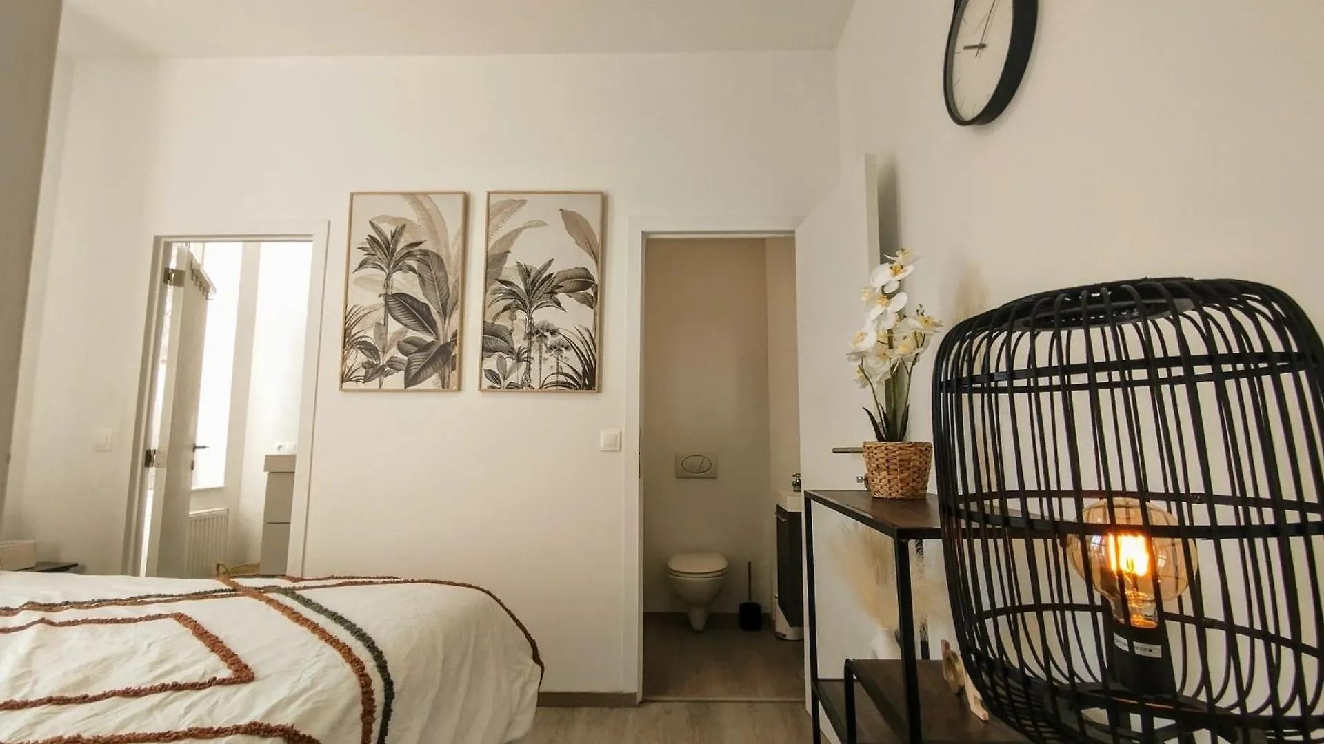 Casa Lume - Queen Bed & Bohemian Spirit Liege Apartment