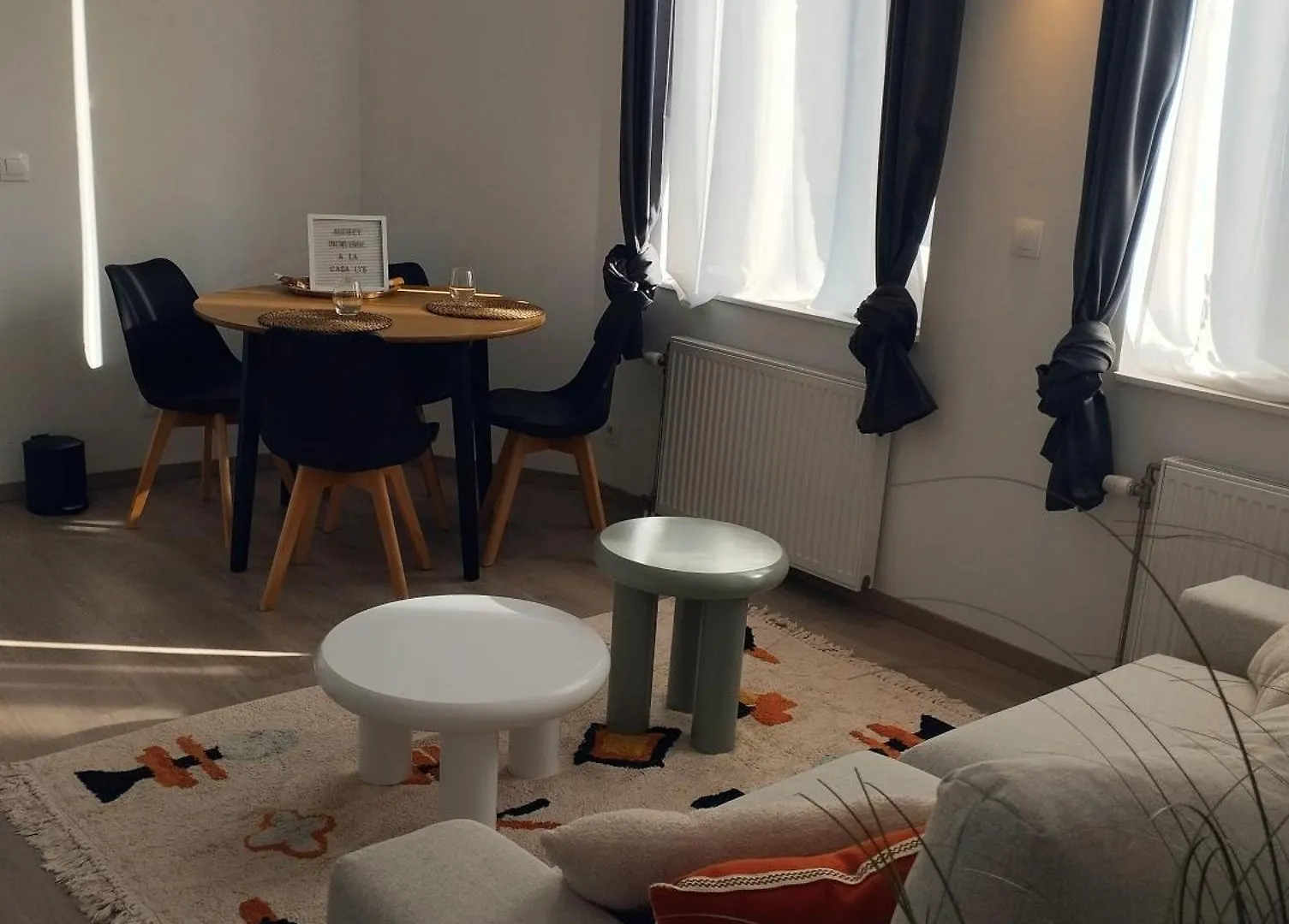 Casa Lume - Queen Bed & Bohemian Spirit Liege Apartment