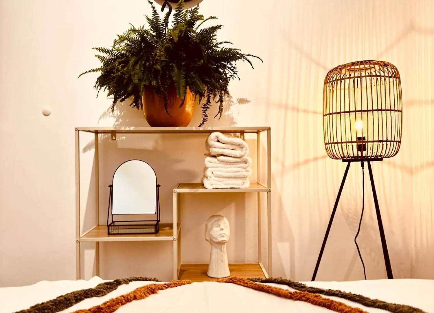 Casa Lume - Queen Bed & Bohemian Spirit Liege 0*,  Belgium